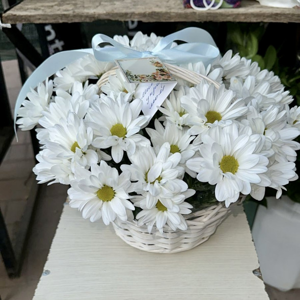 Композиция  «Хризантемы в корзине» в Красногвардейском