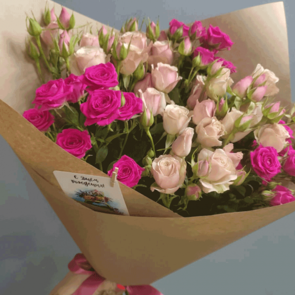 Букет 7 нежных кустовых роз микс в Красногвардейском